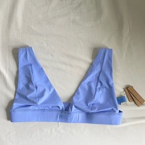 Skims SWIM PLUNGE BIKINI TOP- Periwinkle